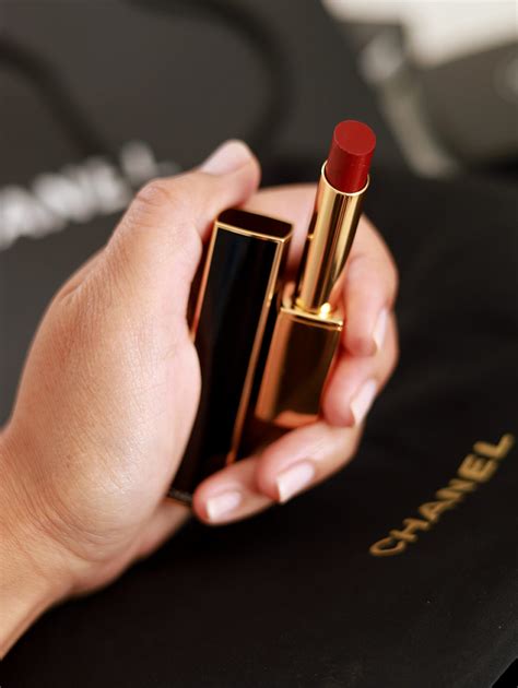 is chanel rouge allure lipstick long wearing|chanel rouge allure lipstick review.